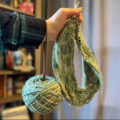 Yarn cake holder