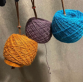 Yarn cake holder